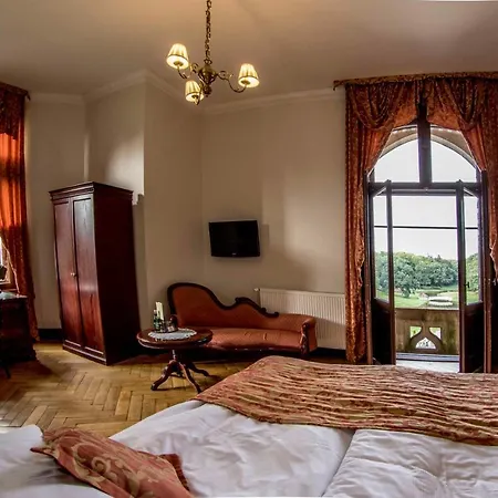 فندق Palac 4*